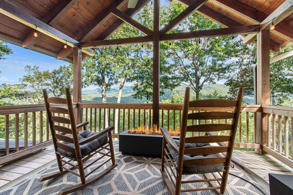 Cherry Log Summit Cabin By Bk Stays - Family Friendly - Playground - Game Room - Jacuzzi - Amazing Mountain Views Exterior foto