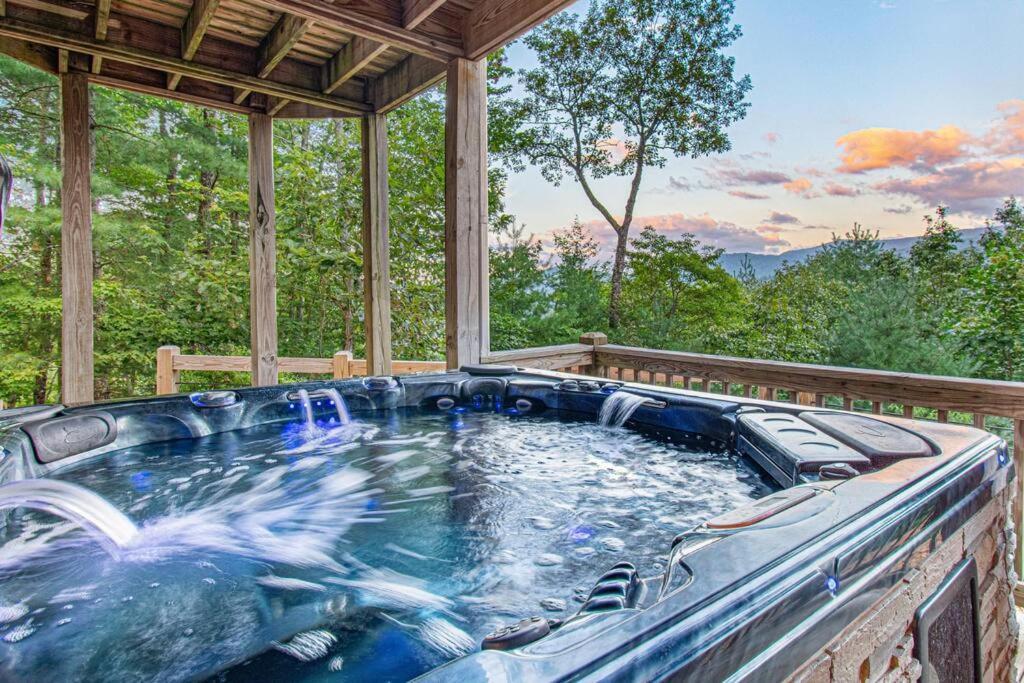 Cherry Log Summit Cabin By Bk Stays - Family Friendly - Playground - Game Room - Jacuzzi - Amazing Mountain Views Exterior foto