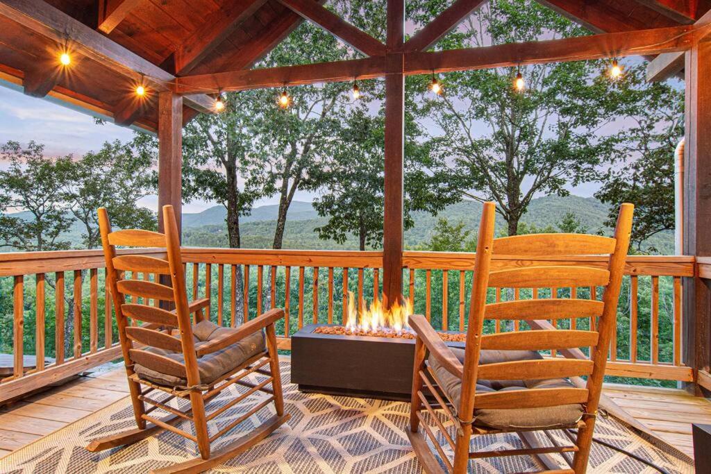 Cherry Log Summit Cabin By Bk Stays - Family Friendly - Playground - Game Room - Jacuzzi - Amazing Mountain Views Exterior foto
